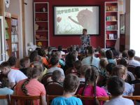 Челябинская областная детская библиотека им. В. Маяковского на ул. Коммуны, 129