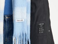 Пуховик со съемным капюшоном