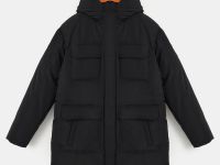 Пуховое пальто с накладными карманами