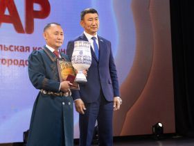 100 лет на службе якутской книге и культуре: издательство «Айар» отметило юбилей