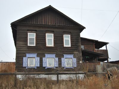 Дом, где жил политссыльный, народоволец Н.А. Чарушин -краевед, один из организаторов и видных деятелей Кяхтинского отделения Русского географического общества