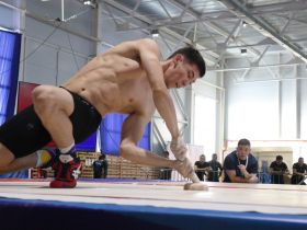 Алексей Соколов вышел в лидеры Кубка чемпиона после якутской вертушки