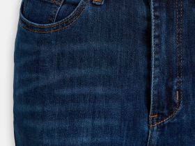 Расклешенные джинсы с высокой посадкой