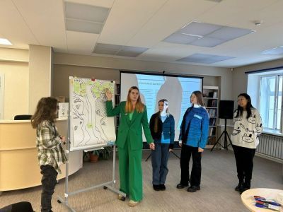 В центральной городской библиотеке началась бизнес-школа для школьников, студентов и наставников