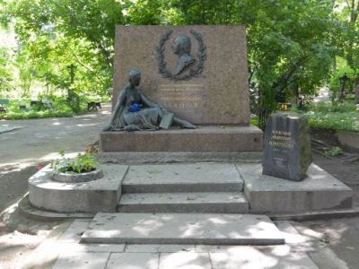 Могила Вагановой А.Я. (1879-1951), балерины