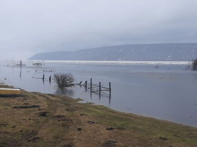 В селе Кытыл-Дюра оказывают помощь пострадавшим от паводка