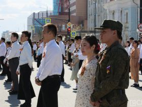 5,5 тысяч пар станцевали вальс Победы в Якутске