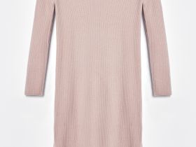 Платье с v-образным вырезом