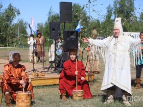 Древние обряды народов Якутии показали в Кобяйском районе