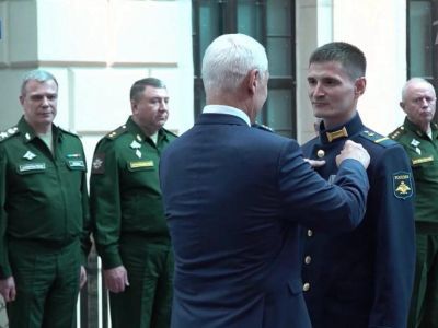 Министр обороны вручил якутянину «Золотую Звезду» Героя Российской Федерации