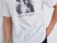 Свободная футболка с принтом