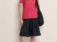 Футболка приталенного силуэта