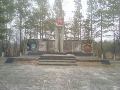 Памятник односельчанам, погибшим в годы Великой Отечественной войны