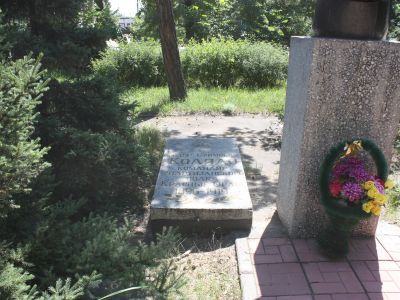 Братская могила партизан