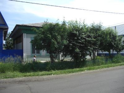 Деревянное здание конца XIX века с богатым резным декором, ныне детский сад № 4 «Гнездышко»