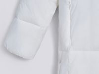 Утепленное пальто прямого кроя