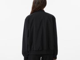 Женская куртка Lacoste
