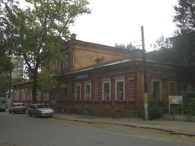 Дом, в котором с 1939 г. по июль 1941 г. находился штаб 53 Саратовской стрелковой дивизии