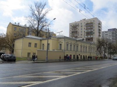 Городская усадьба Г.И.Крюкова - Стариковых - Н.Ф.Ильина, 2-я пол. XVIII в. - XIX в., архитектор В.Я.Яковлев