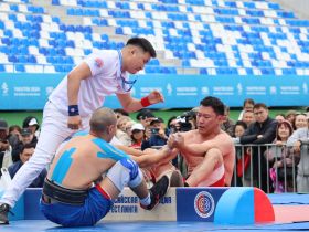 Стали известны победители соревнований по мас-рестлингу и борьбе корэш на Сабантуе