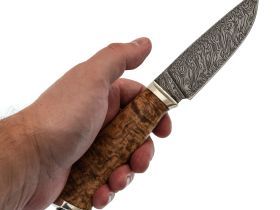 Шкуросъёмный нож Гид, сталь дамаск, рукоять карельская береза