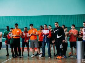 Мас-рестлинг собрал студентов из разных стран