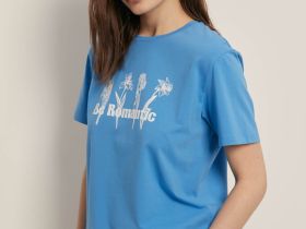 Футболка свободного силуэта с принтом