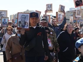 Фото. В Якутске акция «Бессмертный полк» собрала более 50 тысяч человек