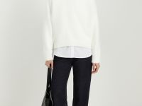 Джемпер свободного силуэта с объемными рукавами