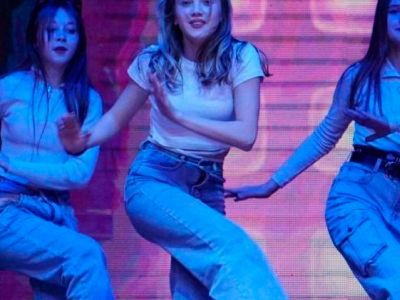 Музыкальная гостиная «Путешествие в эпоху рок-н-ролла»