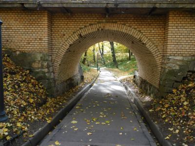 Мостик над оврагом (четыре основания)