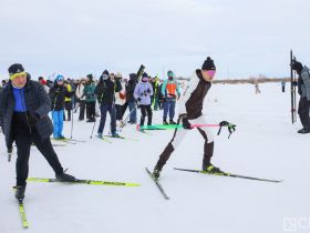 Никита Крюков и Александр Бессмертных провели мастер-класс по лыжным гонкам в Якутске