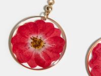 Серьги из эпоксидной смолы с цветком