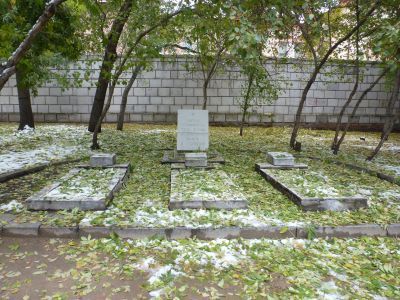 Могила (пять) членов Совета, погибших в 1918 г.