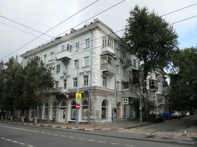 Жилой дом сотрудников судоремонтного завода «Красный Флот»