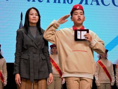 Медалями имени Феликса Поморцева наградили лучших юнармейцев Якутии