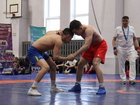 В Якутске выявили победителей турнира по хапсагаю на призы радио «Тэтим»