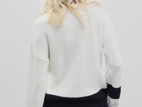 Джемпер с контрастной отделкой