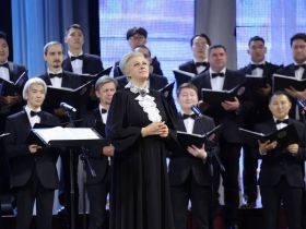 Айсен Николаев поздравил со 155-летием Якутскую епархию