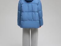 Стеганая куртка с капюшоном