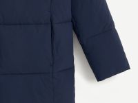 Утепленное стеганое полупальто с капюшоном