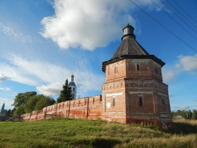 Угловая башня