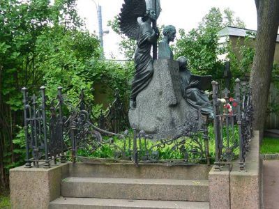 Могила Чайковского П.И. (1840-1893), композитора