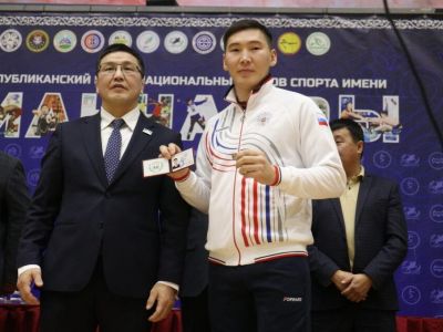 Якутские мас-рестлеры получили звания мастеров спорта