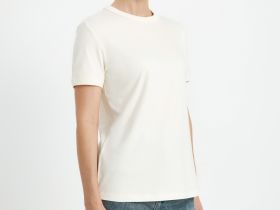 Футболка приталенного силуэта