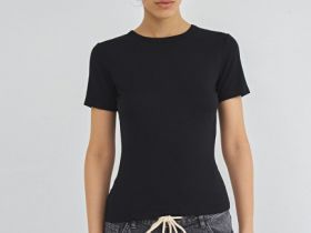 Приталенная футболка в рубчик, Черный