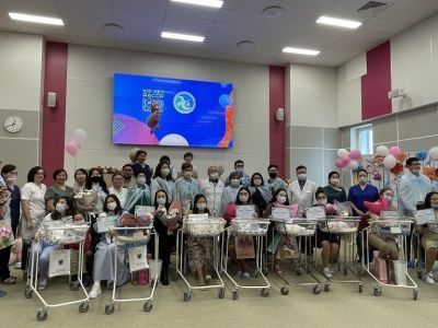 Рожденные в День республики. В Якутске из перинатальных центров выписались 10 мальчиков и 5 девочек