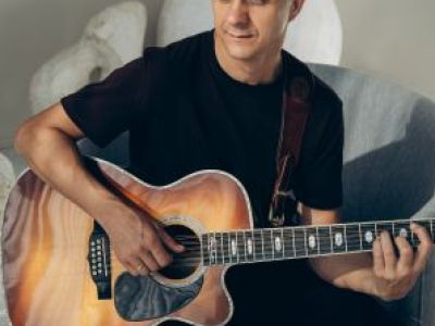 Дмитрий Хмелёв