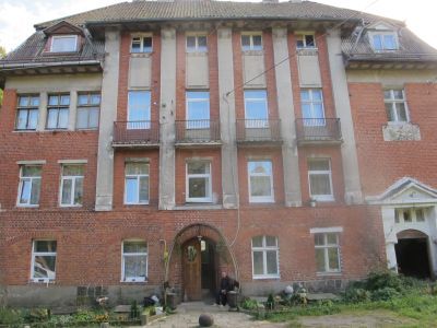 Здание железнодорожного вокзала