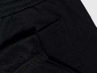 Джоггеры с накладным карманом, Черный